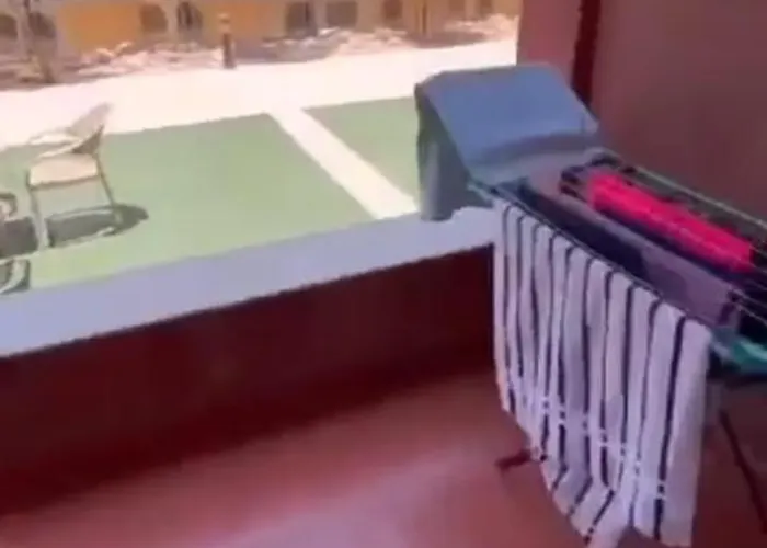 في مرحاله الهاواين في بورتو السخنه *
